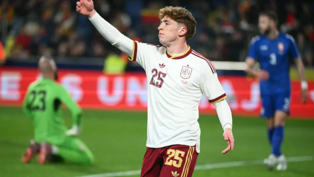 Liverpool Secures World Cup Star Víctor Muñoz in €40M Blockbuster Deal